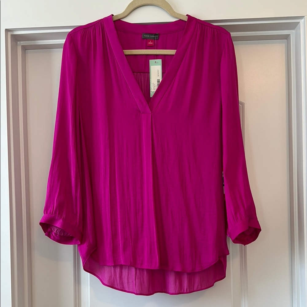 Vince Camuto Women's Fuchsia V-Neck Blouse